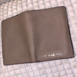 Michael Kors Passport Wallet ✨